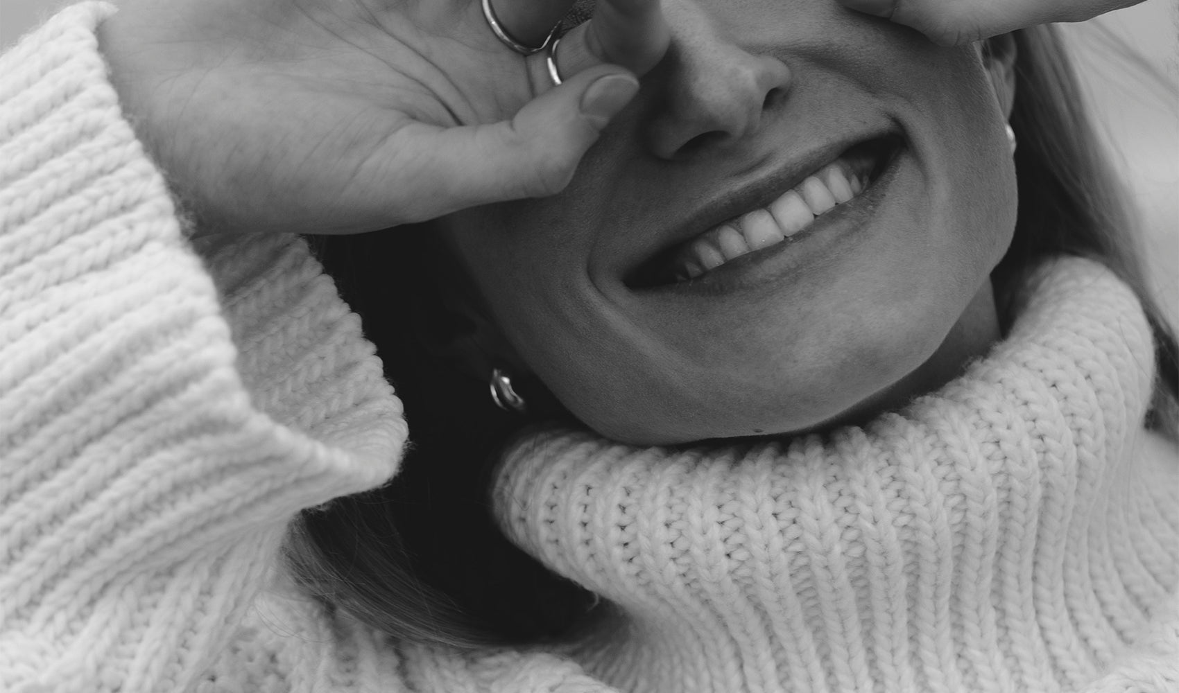 Minimal Jewelry Gift Guide 2025 – Quiet Beauty for Christmas