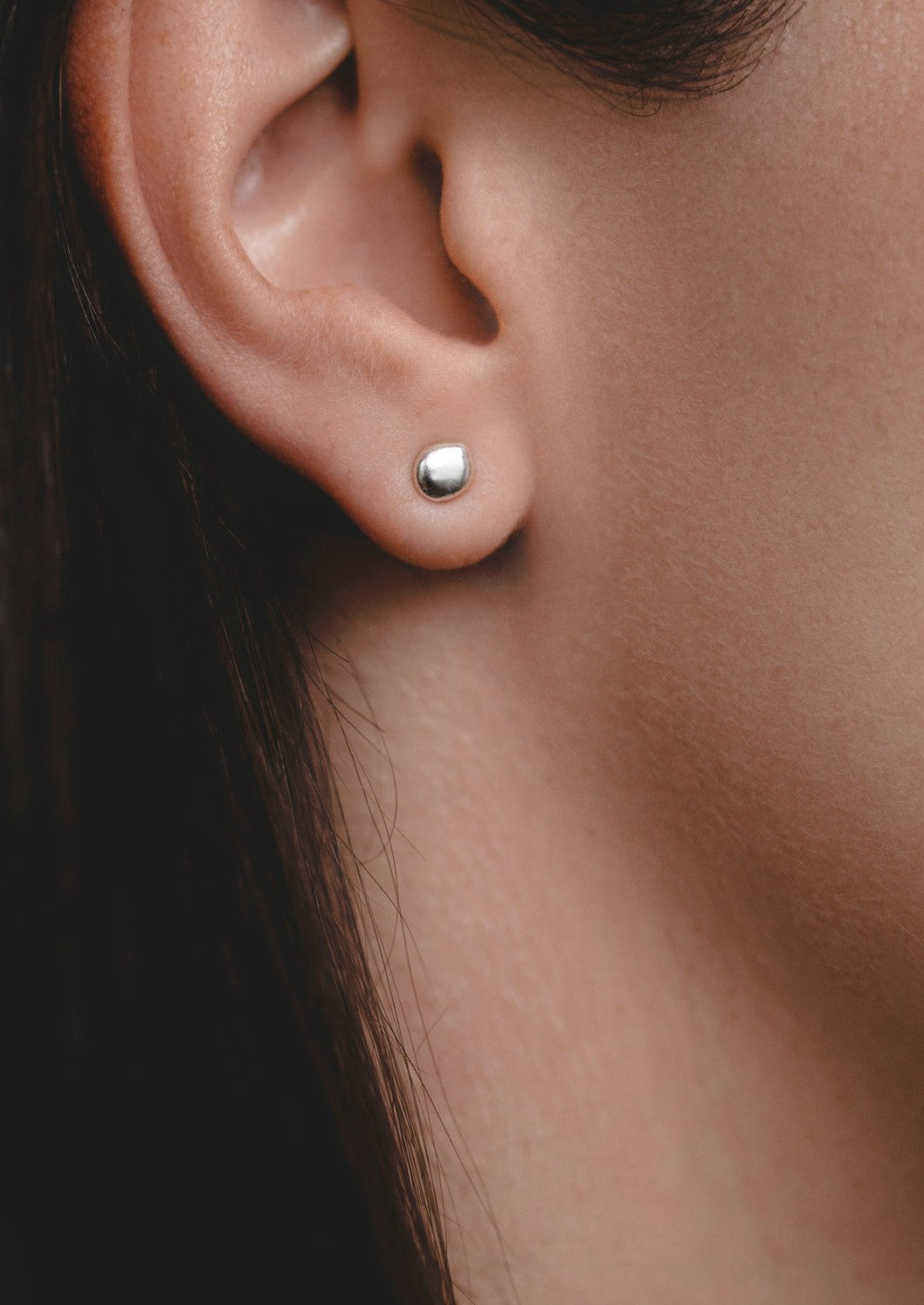 Pebble Single Earring