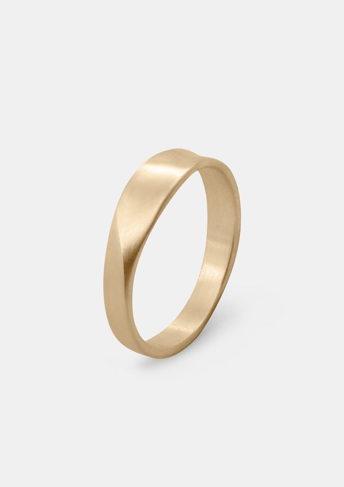 Oda Men’s Ring in solid yellow gold