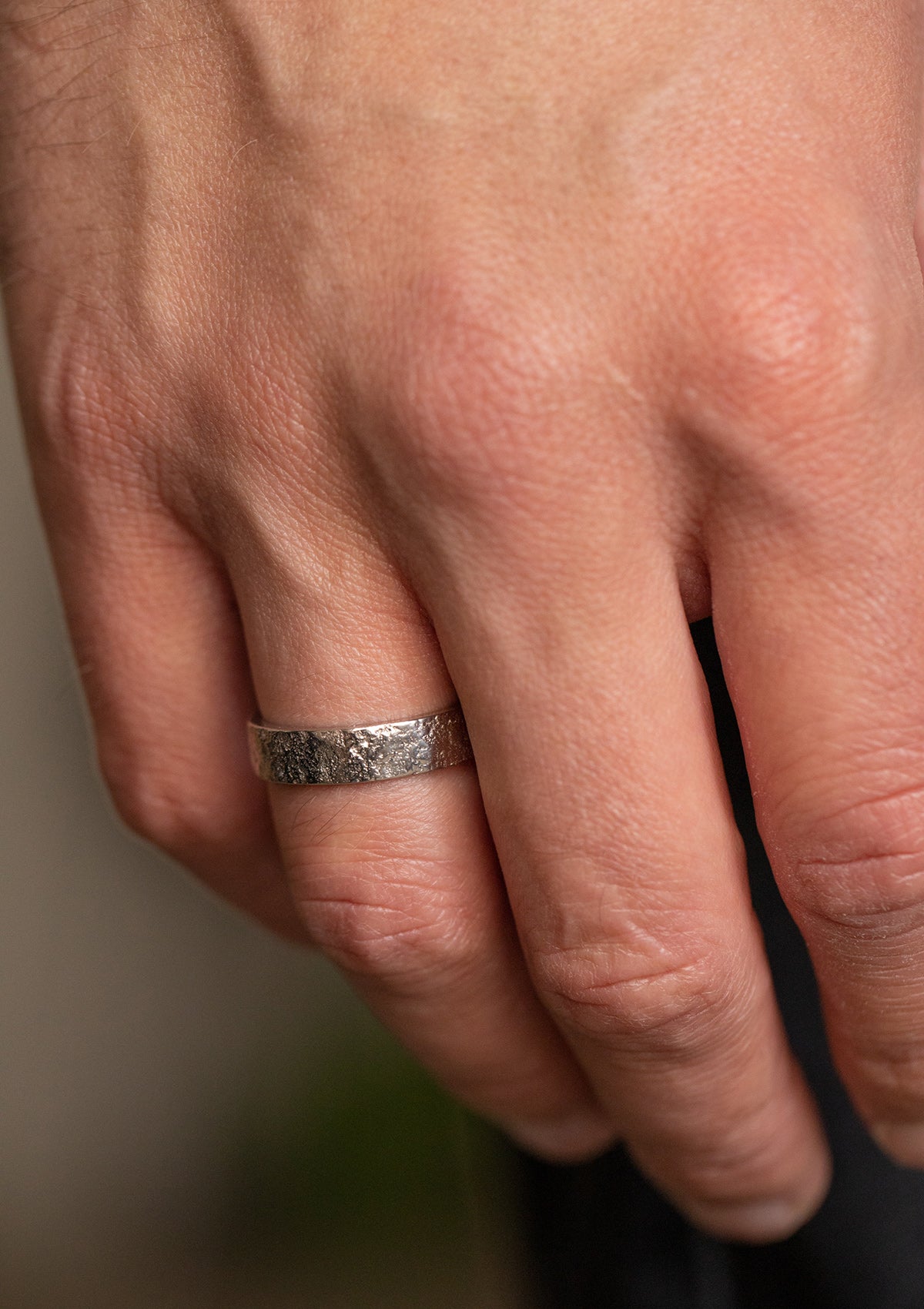 Verná white gold men’s ring