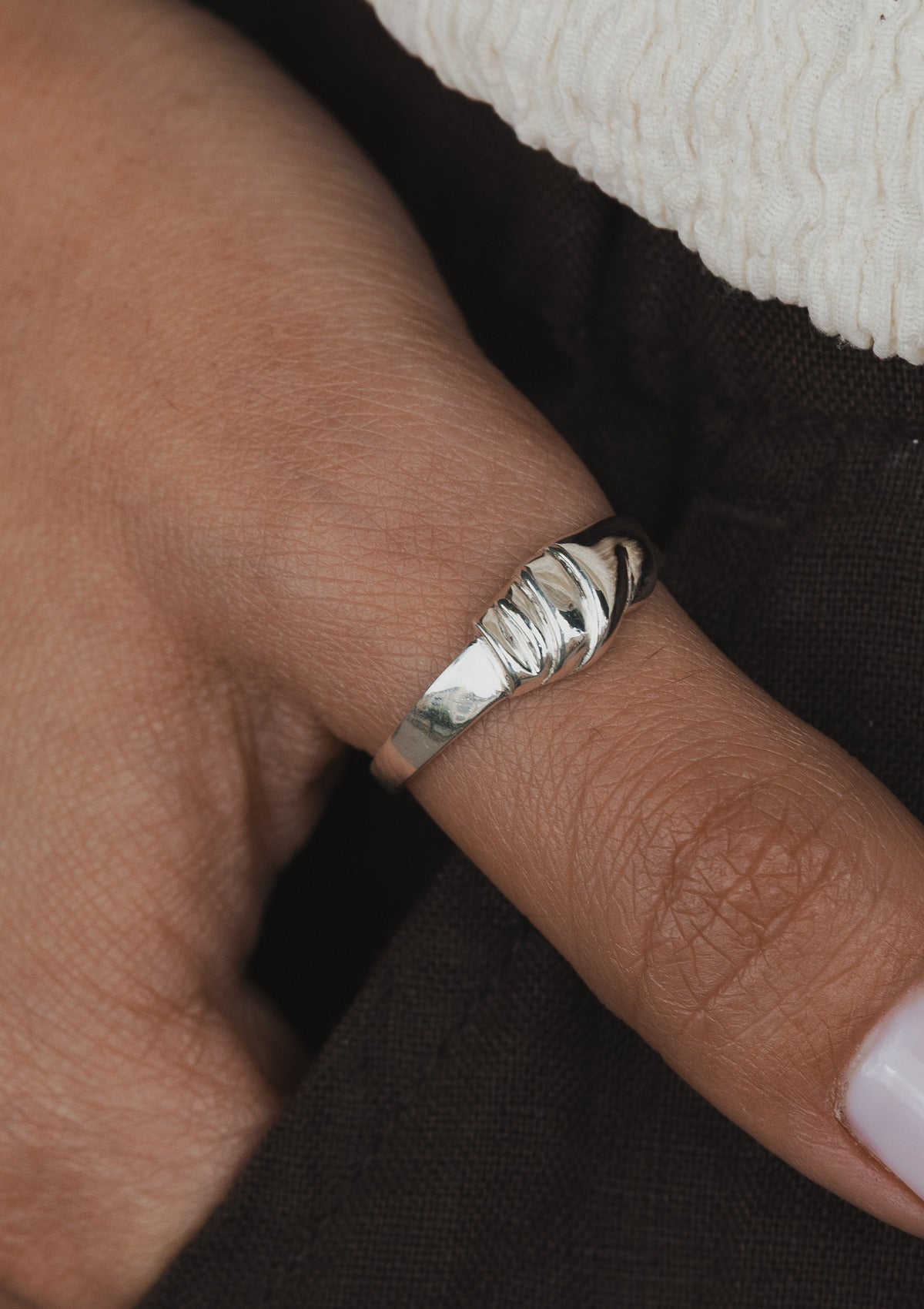Crescent dome ring — на теле
