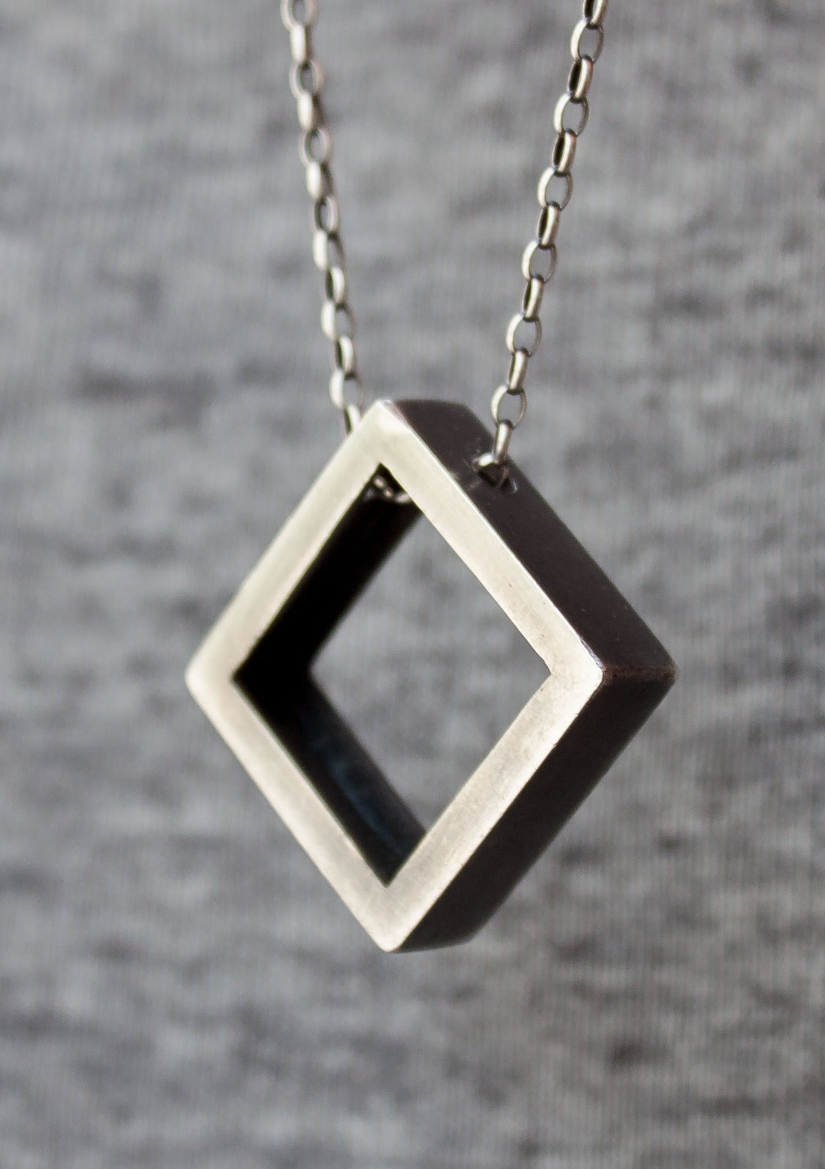 Large square necklace — прочее