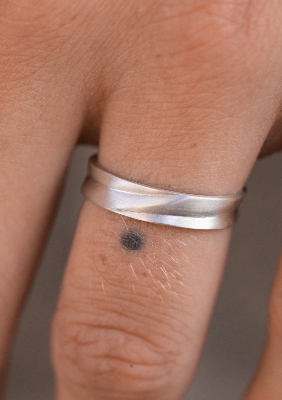 Echo Men’s Ring in Silver
