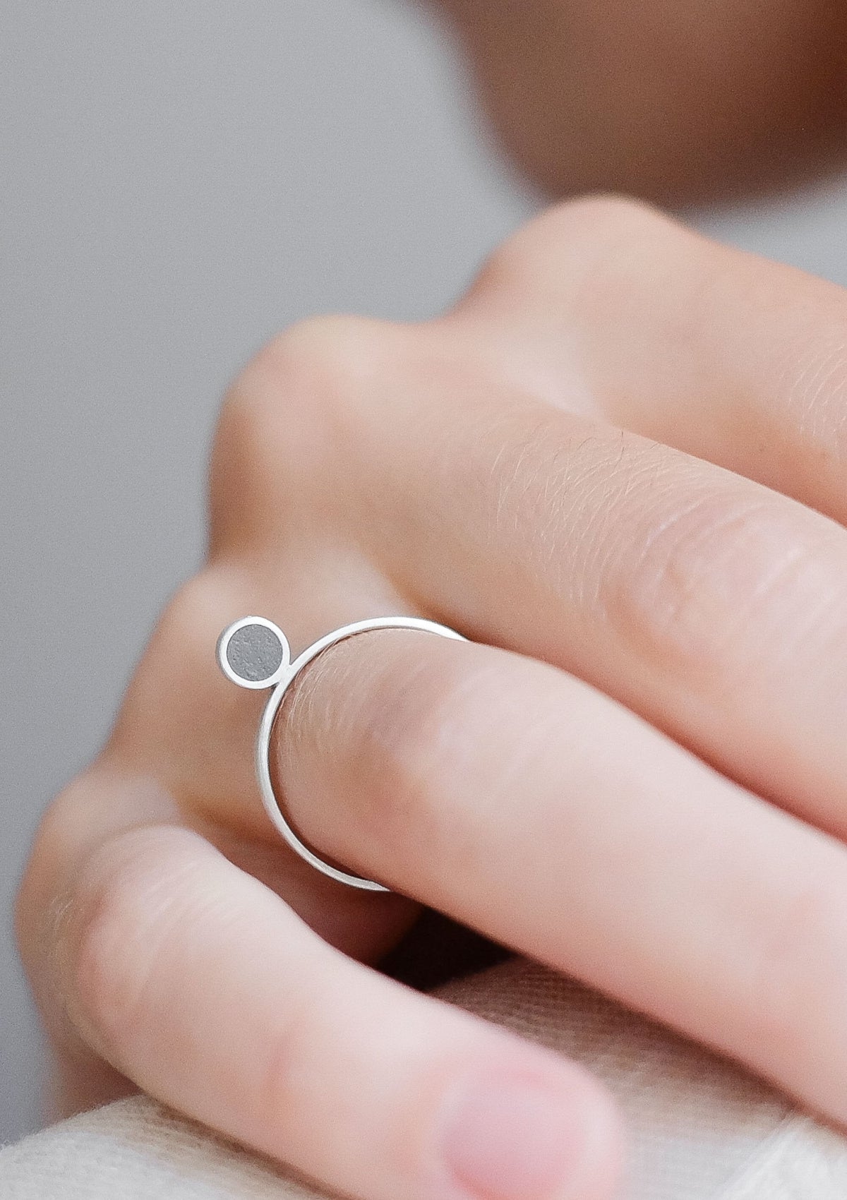 Concrete one circle ring