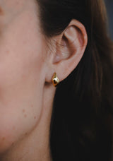 Thea earrings in gold