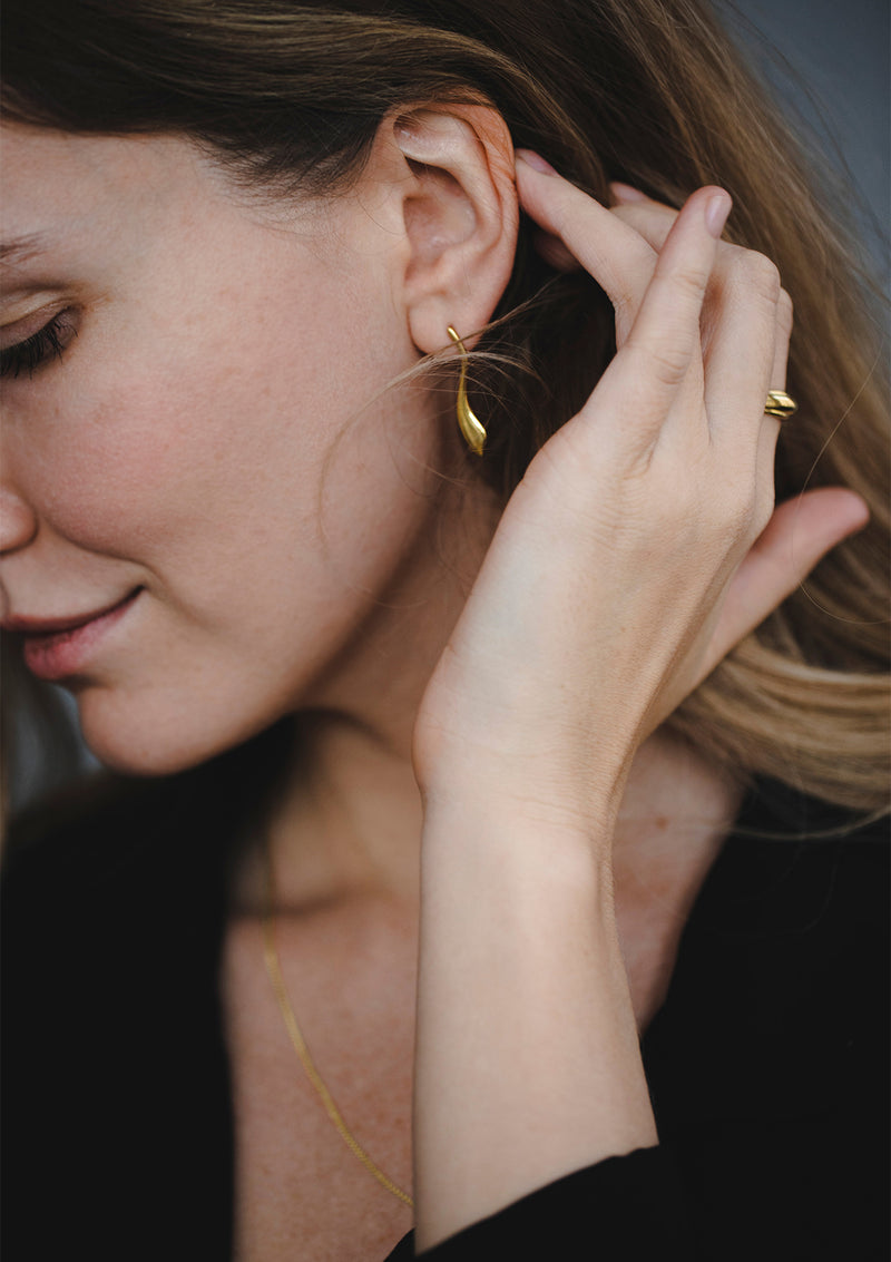 Eva earrings in gold