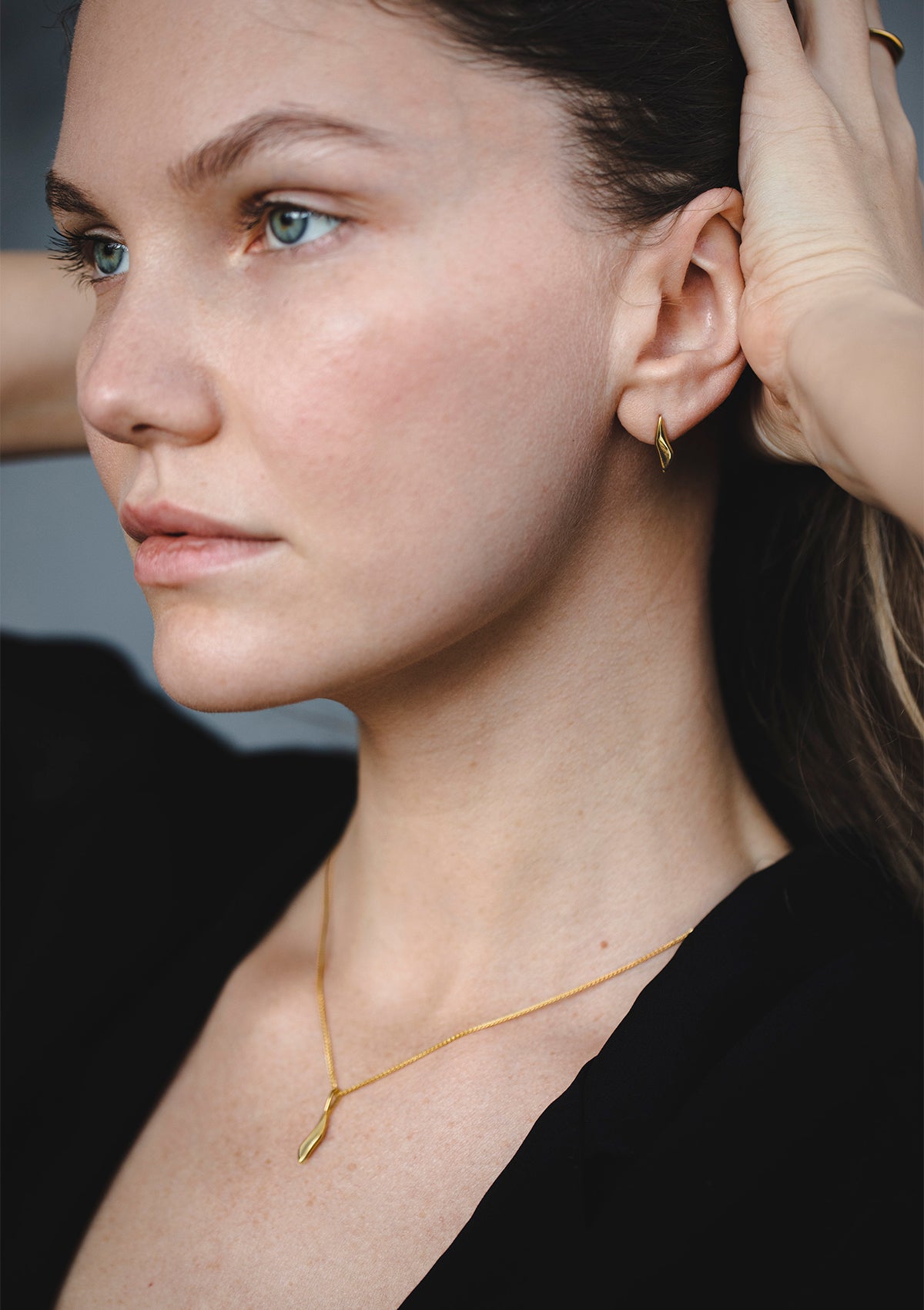 Sena Ohrringe in Gold
