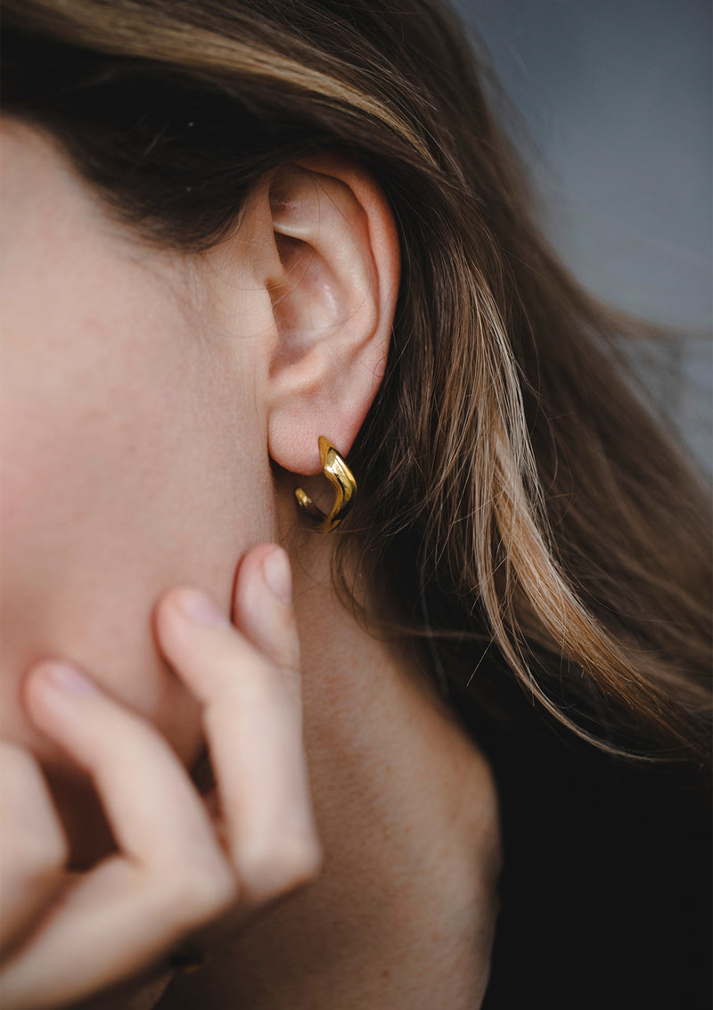 Ria hoop earrings in gold