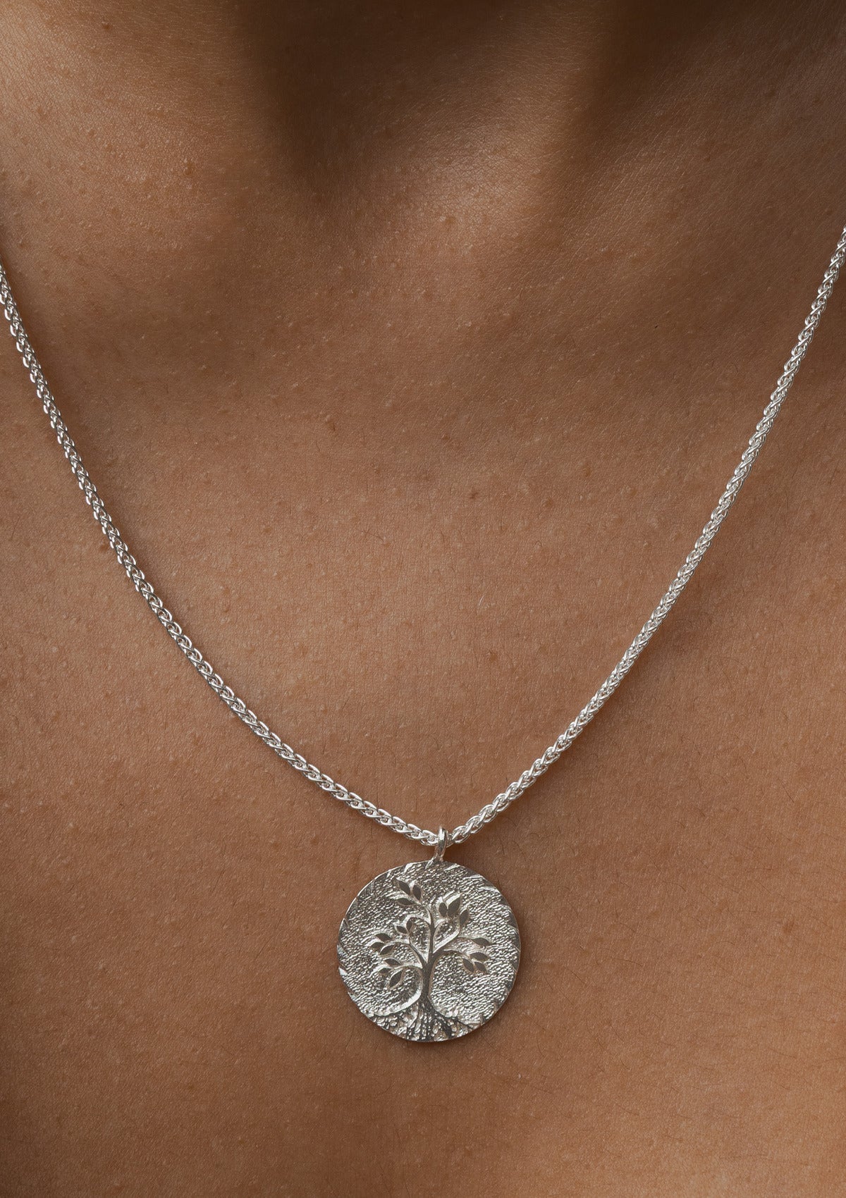 Tree of life necklace — на теле