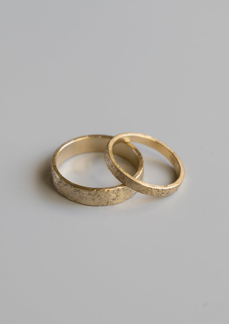 Rustic wedding rings