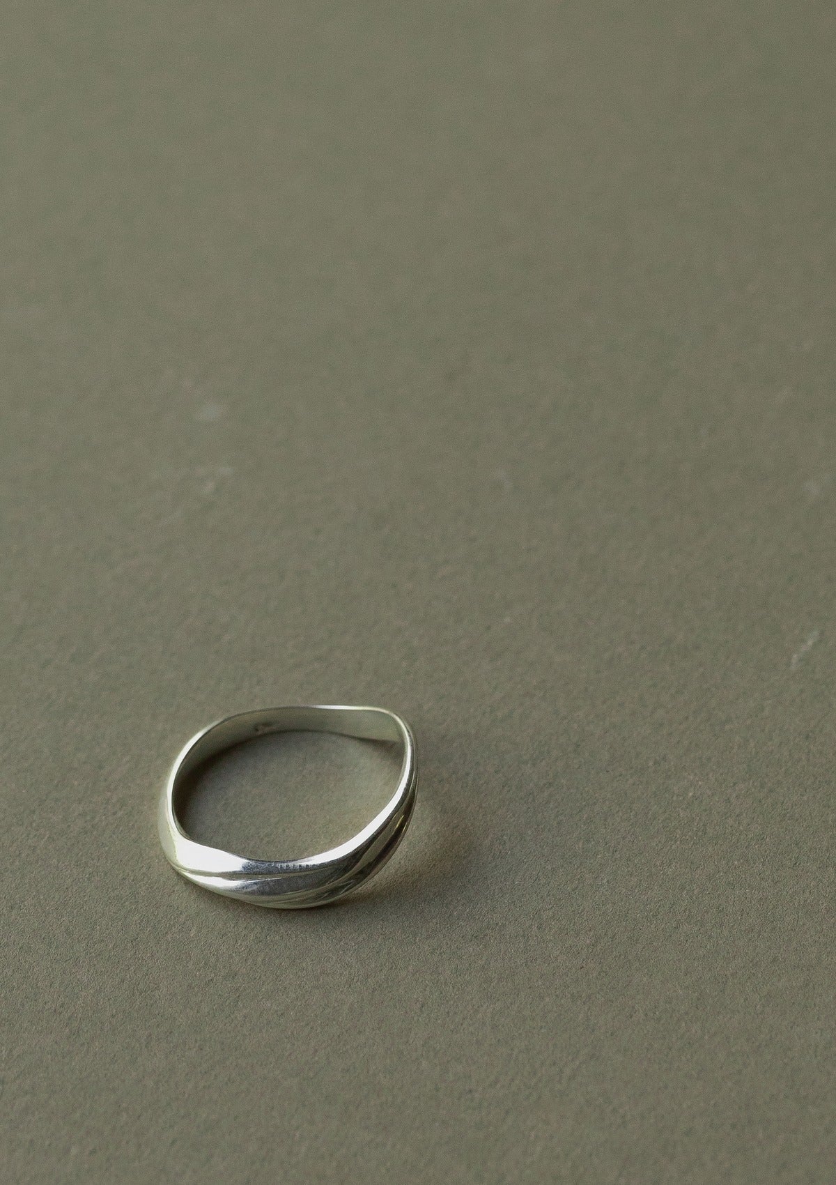 Onda ring — зелёный фон