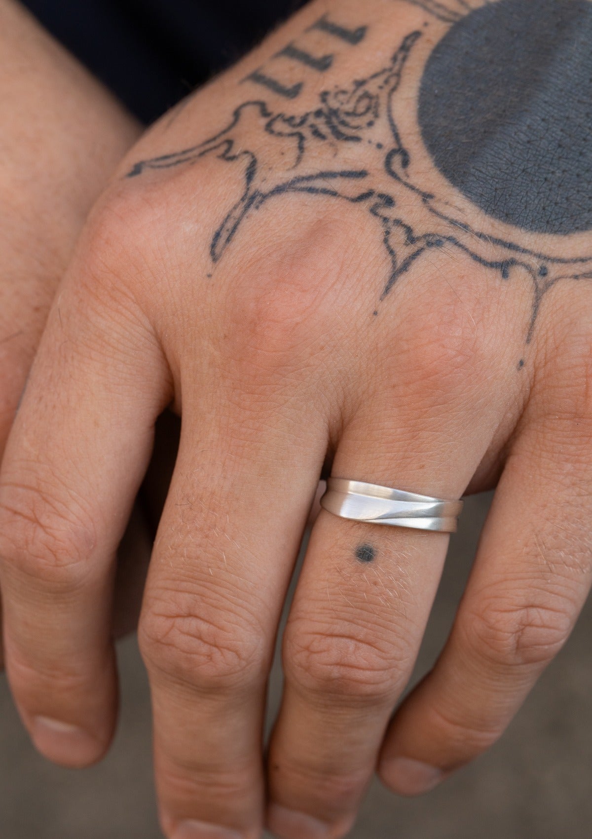 Echo Men’s Ring - Wavy in Silver
