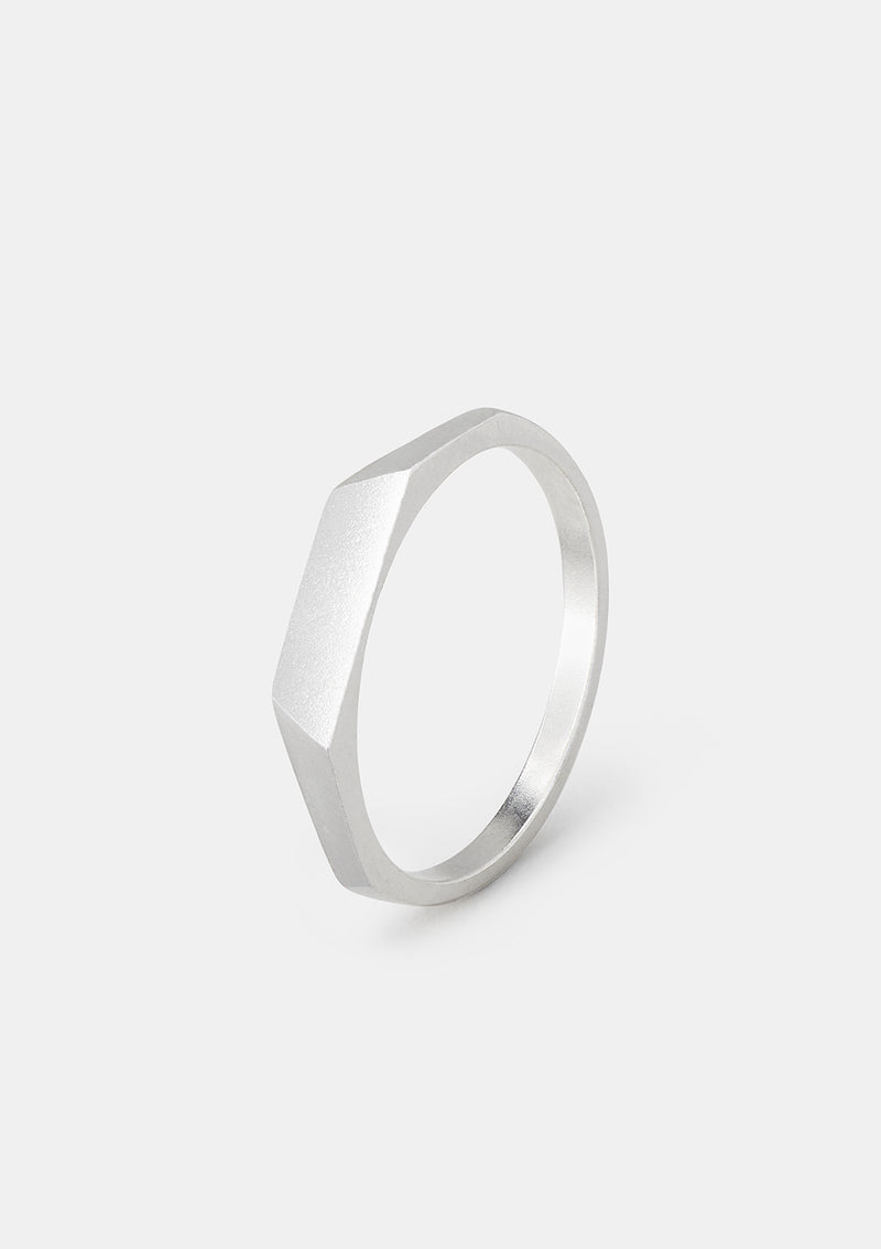 Faceta ring in silver