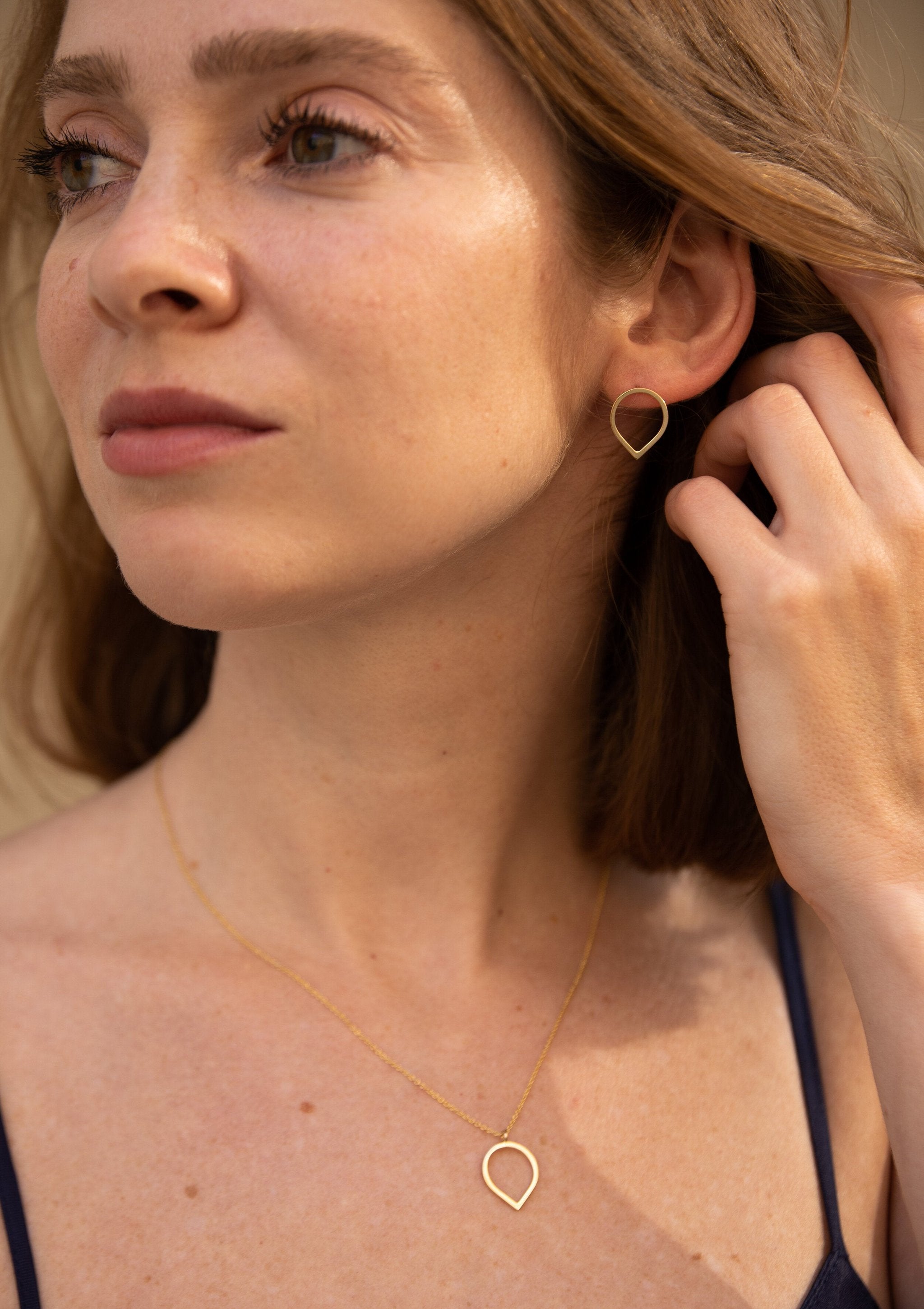 Gold teardrop necklace by Sofia Kov – view 3
