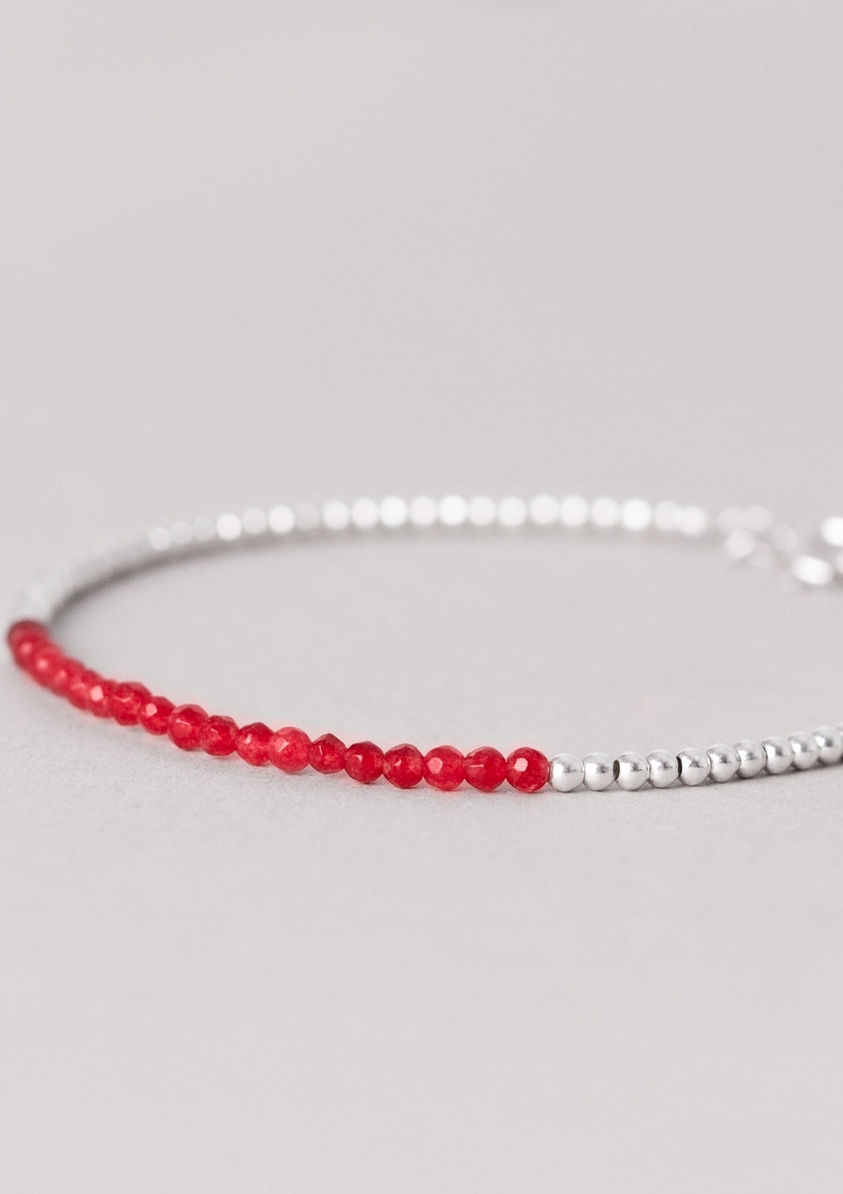 Small Red Jade Beaded Bracelet