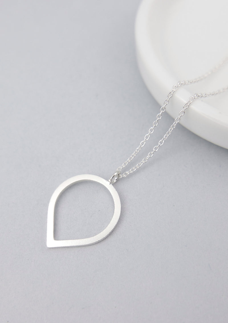 Teardrop necklace