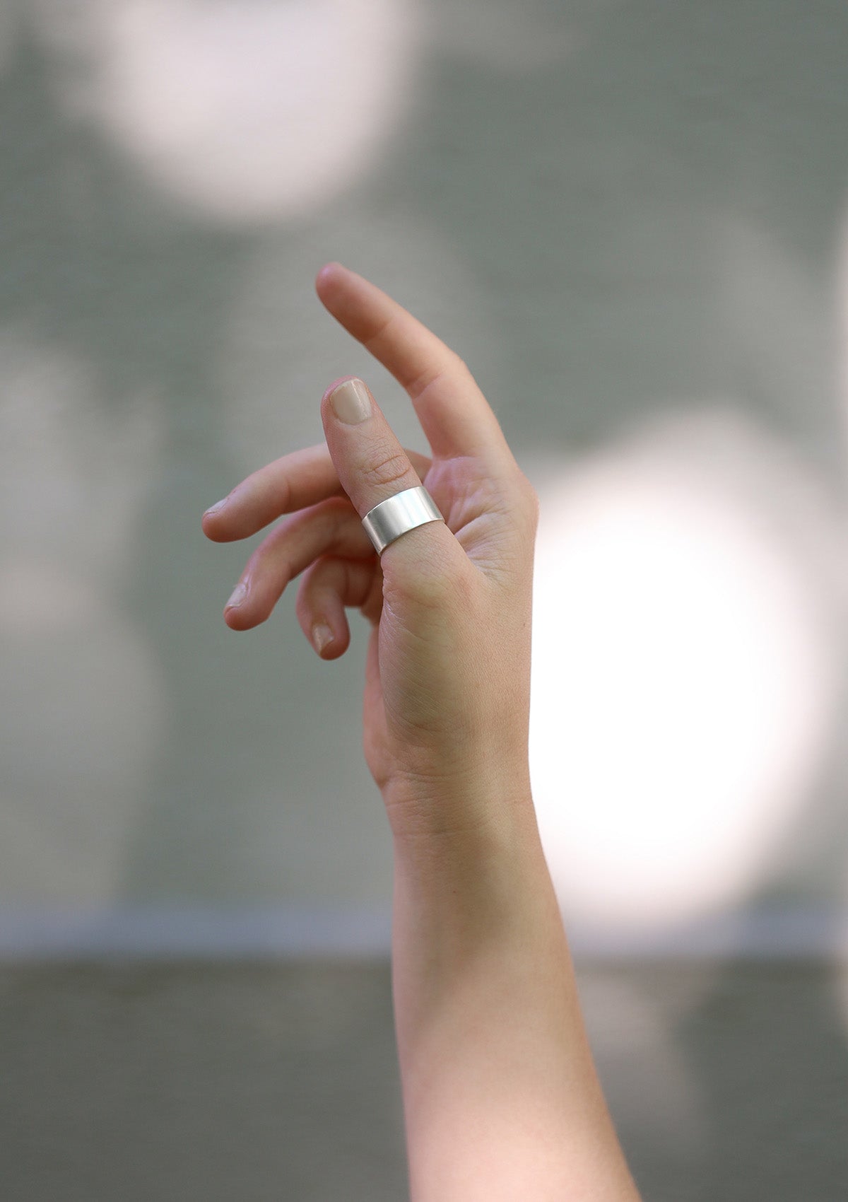 Serene ring