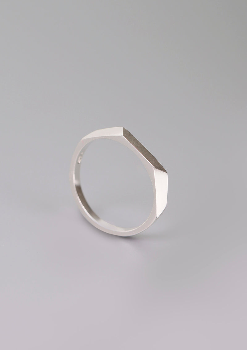 Small faceted signet ring