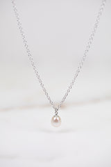 White pearl necklace