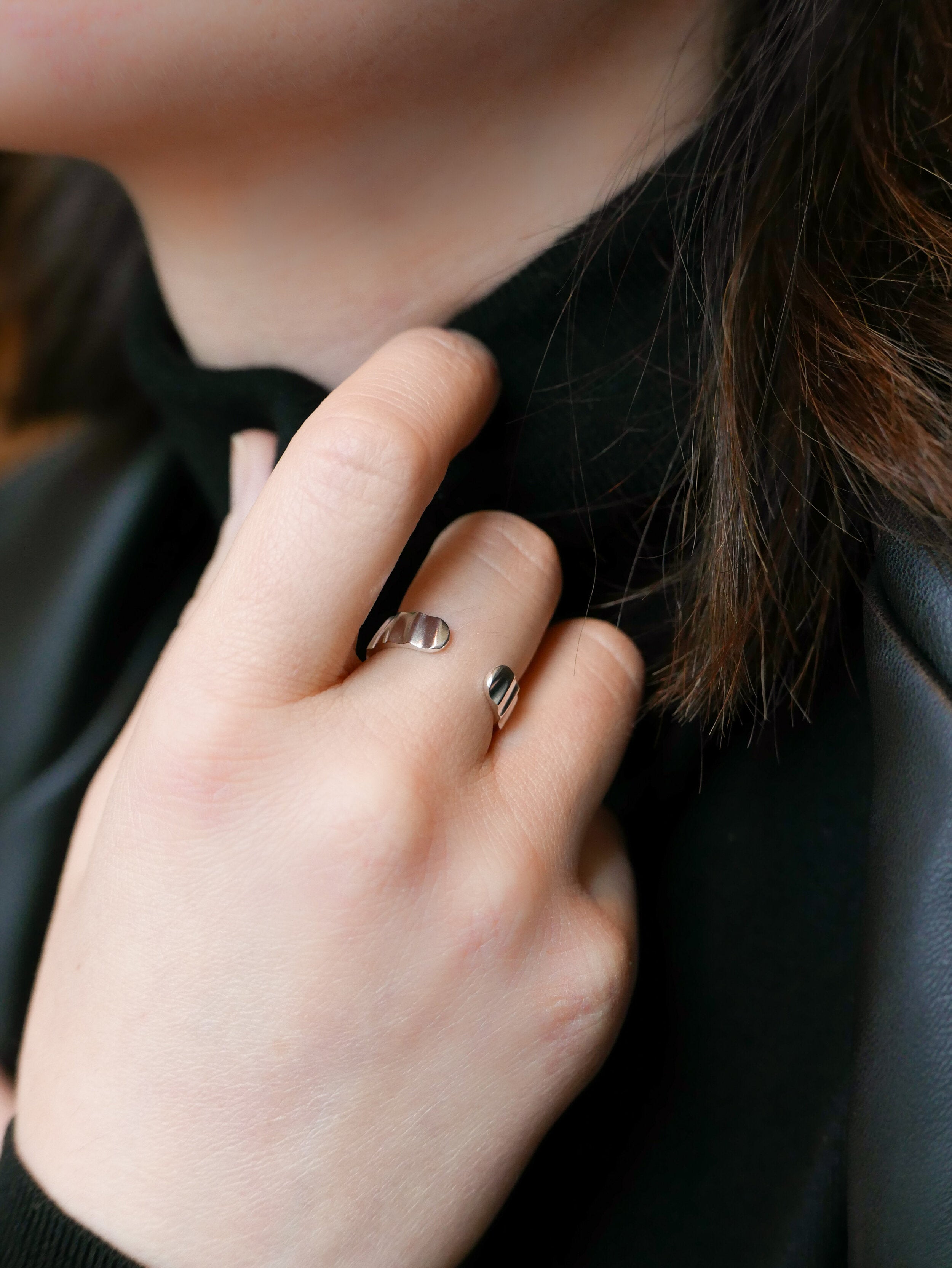 Adjustable wave ring