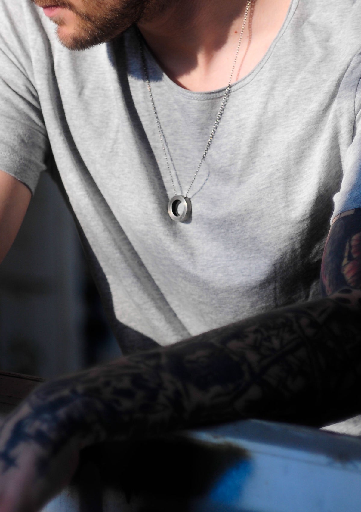 Halskette mit großem Kreis