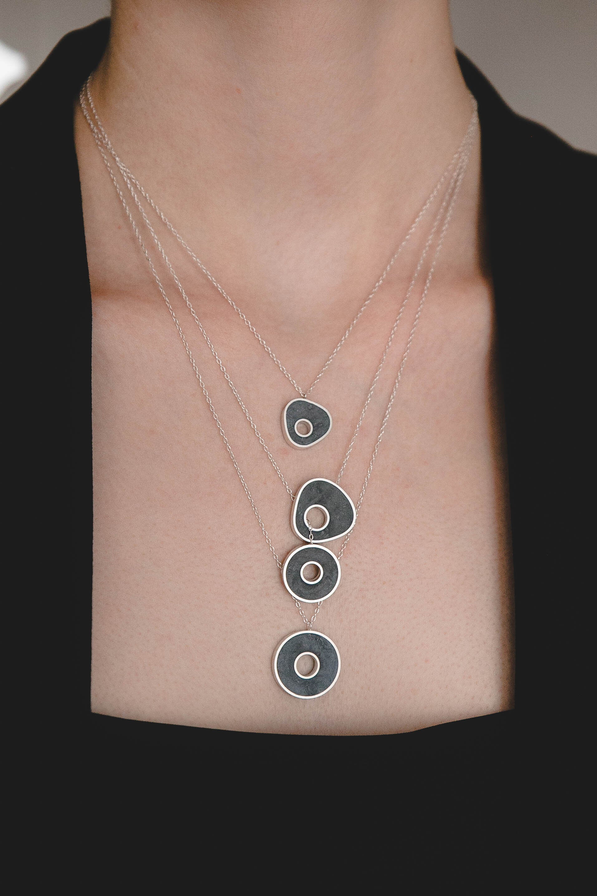 Runde Asymmetrische Betonkette