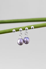 Black pearl stud earrings