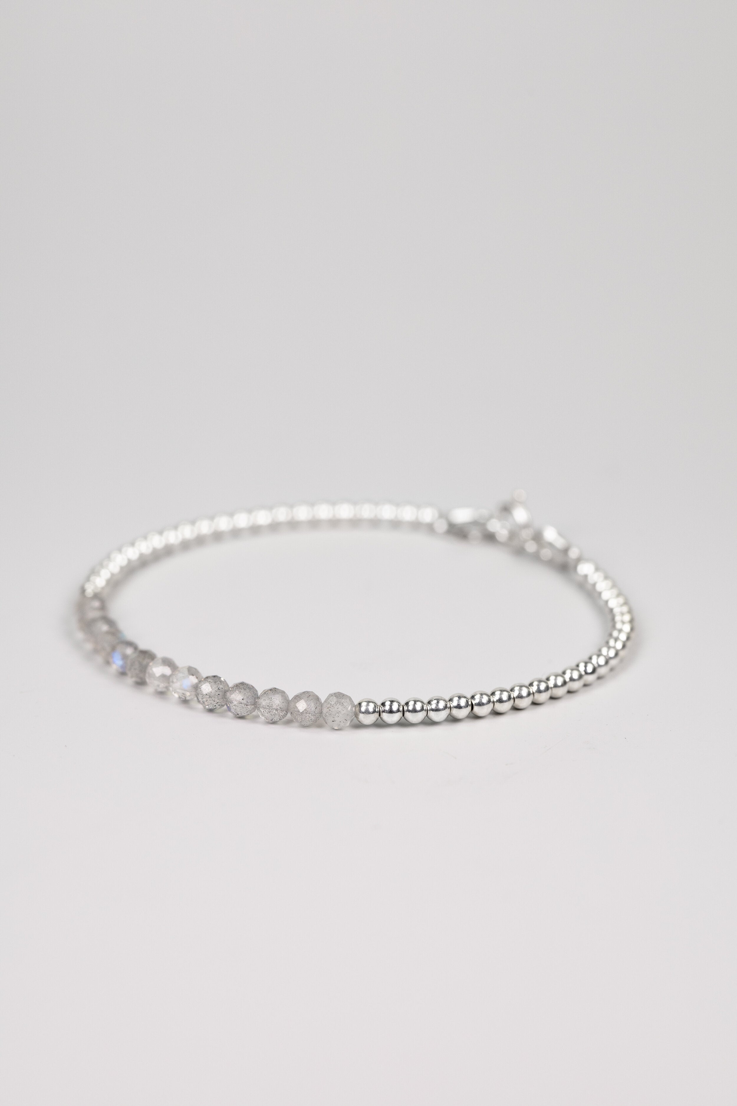 Labradorite beaded bracelet
